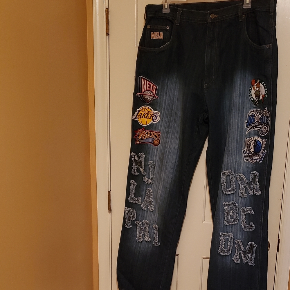 NBA Lakers Celtics Nets Denim Jeans size 40 EUC